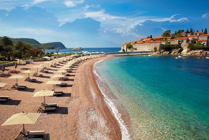 Invest in Real Estate in Montenegro: A Top Destination for Summer and Beach Tourism