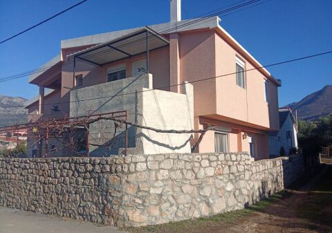 House For Sale in Bar, Bjelisi, 220 m², 2 Floors, 7 Bedrooms