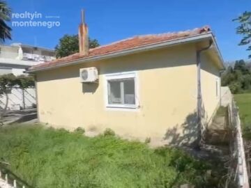 House For Sale in Bar City, Polje, 75 m², with 153 m² Garden